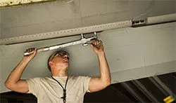 Portland Garage Doors Store Portland, OR 503-506-8705 Portland Garage Doors Store Portland, OR 503-506-8705 - garage-door-maintainence-side